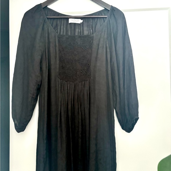 Gorgeous Velvet by graham &spencer black dress - Picture 2 of 8